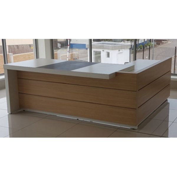 Zed Executive Desk